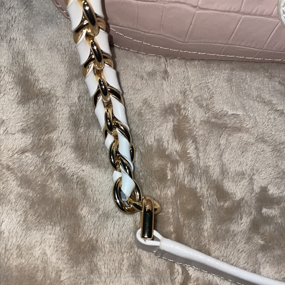 Online exclusive Michael Kors leather purse! Used once, brand new!! - Picture 6 of 11